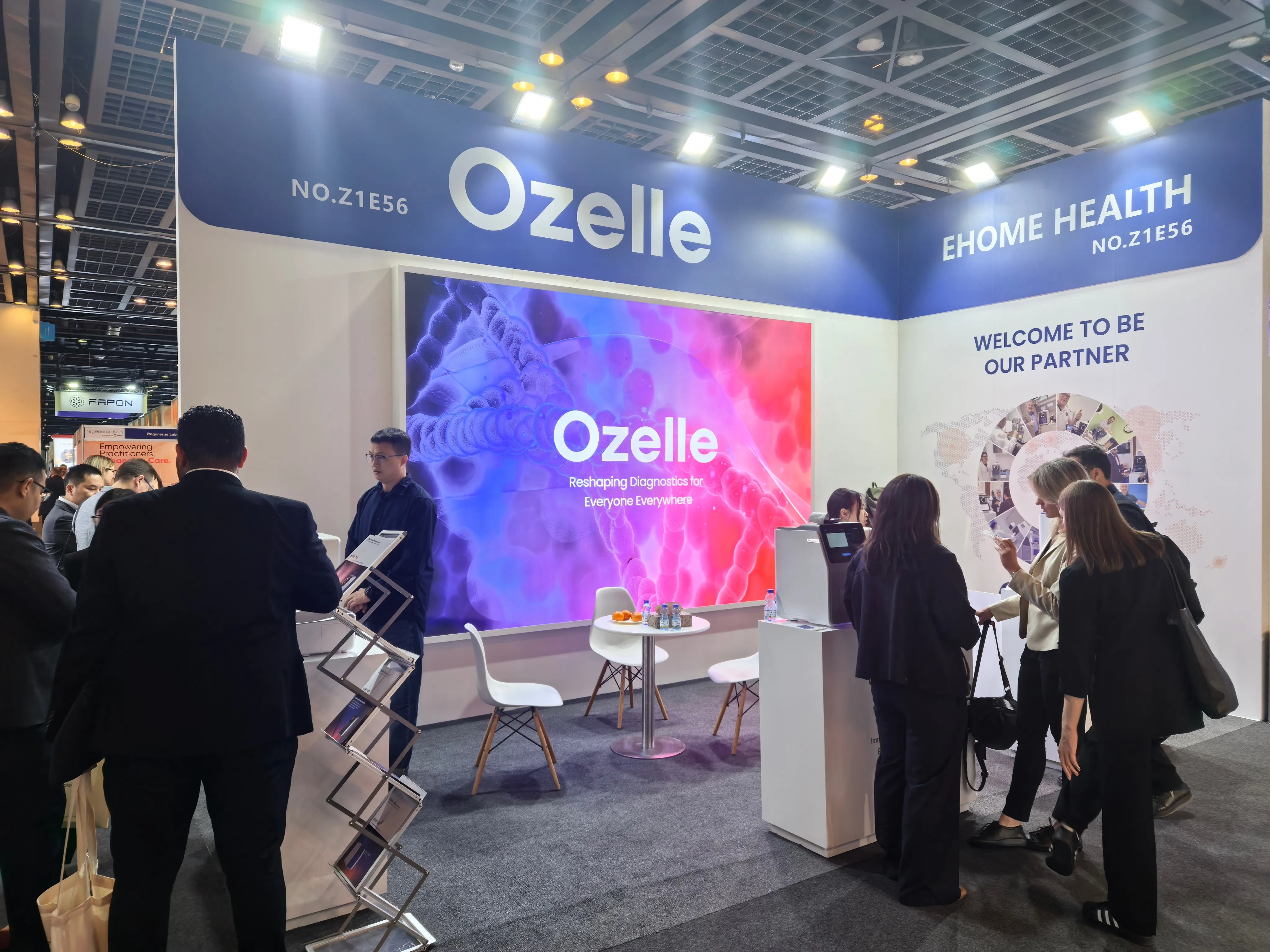 Ozelle shines at Medlab Middle East 2025, showcasing cutting-edge AI-Powered POCT solutions